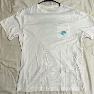 Vineyard vines tee
